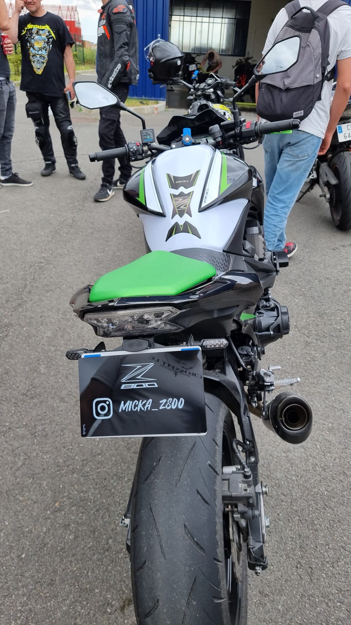 Cache Plaque MOTO *** TEXTE + LOGO RESEAU ***