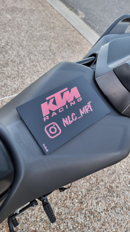 Cache Plaque MOTO *** TEXTE + LOGO RESEAU ***